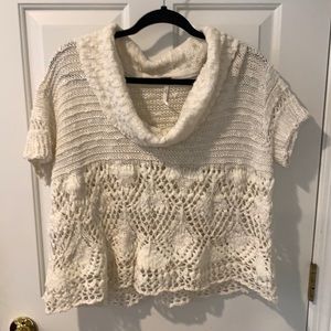 Free people size large cream color knit sweater